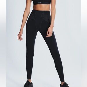 NEW SAVAGE X FENTY CURVE ALERT HIGH-WAIST RIB LEGGING SIZE: S